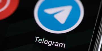 10 Reasons You  Should Choose Telegram Over WhatsApp